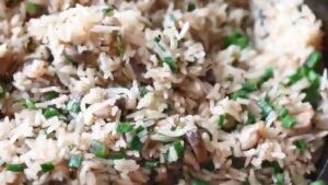 طرز تهیه دمی قارچ و برنج